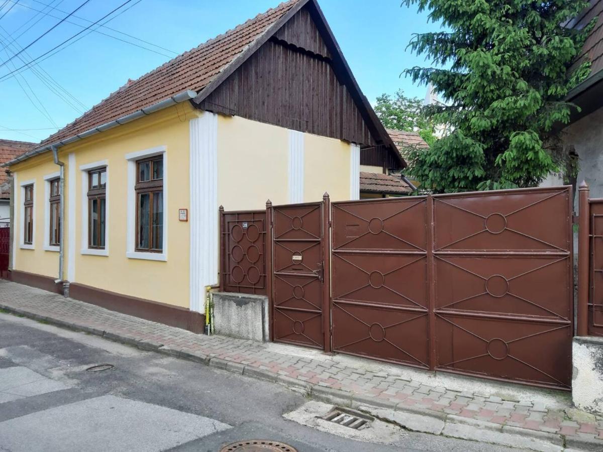 La Pablito Villa Mediaş Exteriör bild